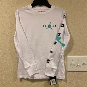 Kids Air Jordan Long Sleeve Tee ✔️